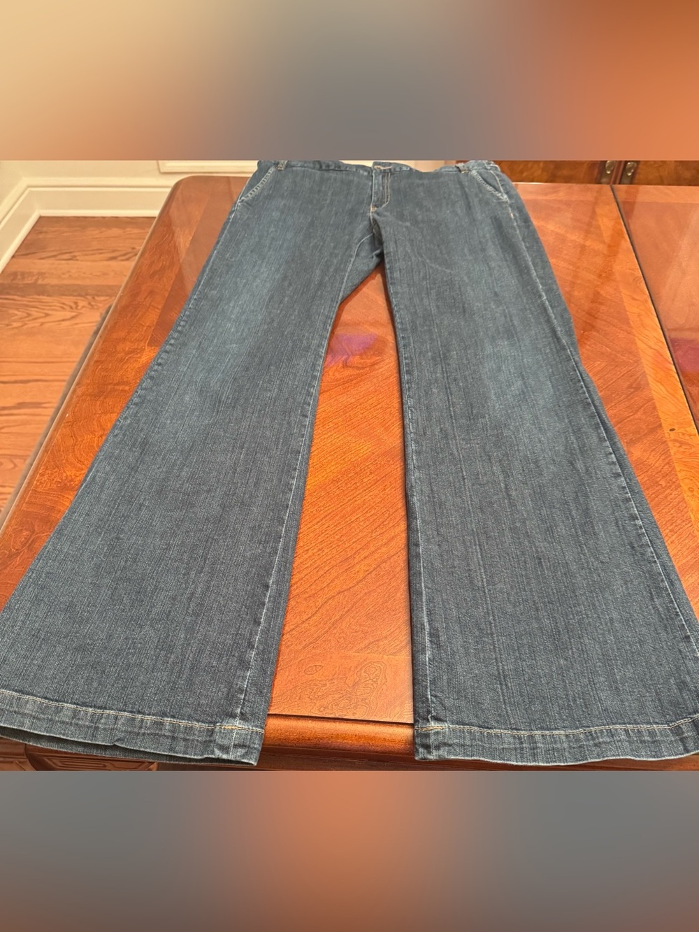 Banana Republic Jeans in Medium Blue Flare Jeans Size 8